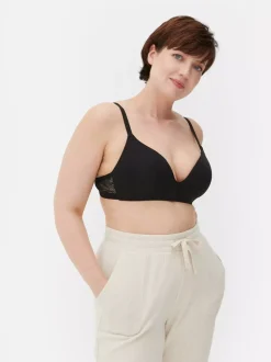 Primark Biustonosze<2 biustonosze pooperacyjne, kampania nt. raka piersi