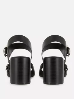 Primark Szpilki<Buty na obcasie klockowym z ozdobnymi oczkami
