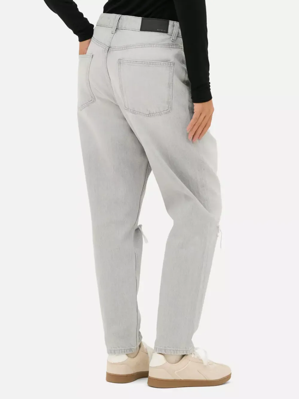 Primark Jeansy<Jeansy typu mom z rozdarciami