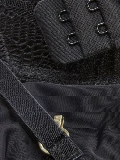 Primark Biustonosze<Koronkowy biustonosz typu maximiser o kroju bokserki, rozmiar A–D