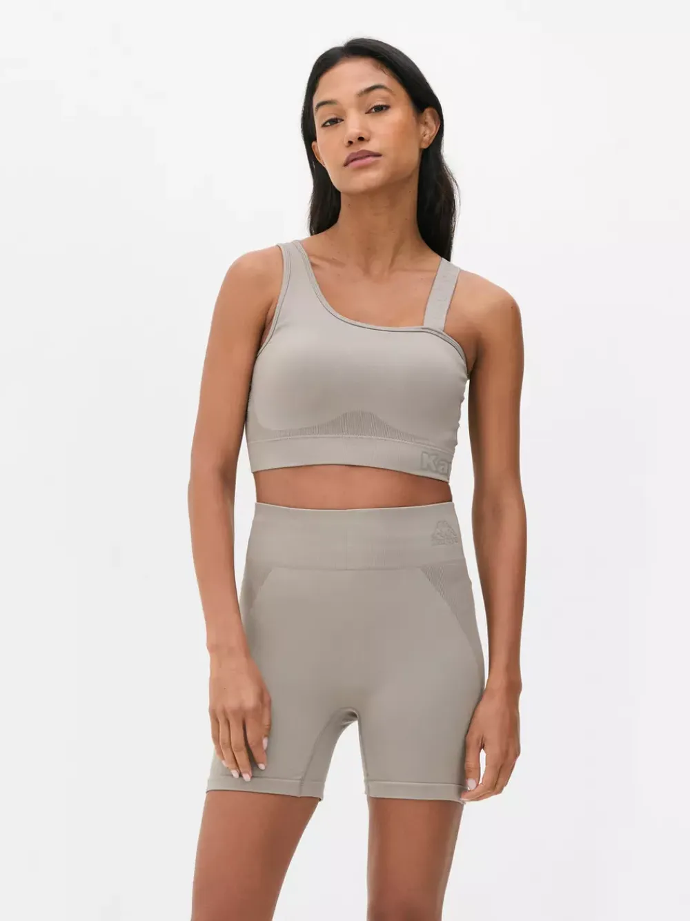 Primark Odzież Domowa I Na Siłownię|Topy I T-Shirty<Krótki asymetryczny top Kappa x