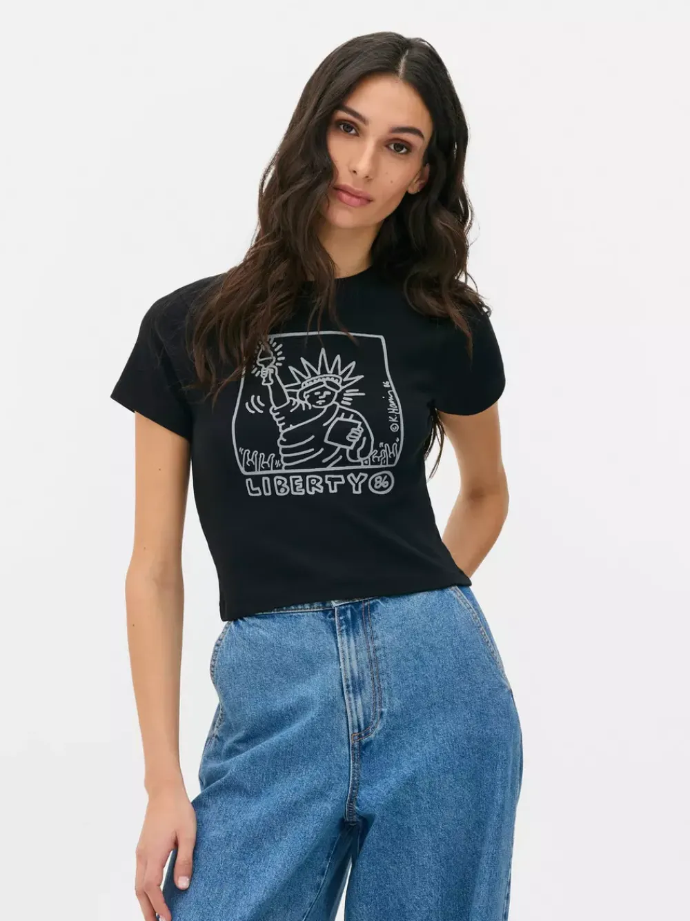 Primark Topy I T-Shirty<Krótki T-shirt ze Statuą Wolności Keitha Haringa