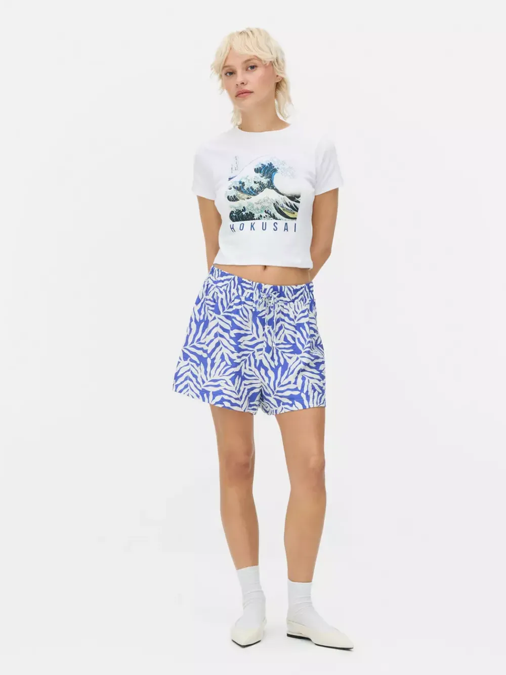 Primark Topy I T-Shirty<Krótki T-shirt z motywem Wielkiej Fali autorstwa Hokusaia