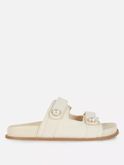 Primark Sandały<Płaskie sandały z perełkami
