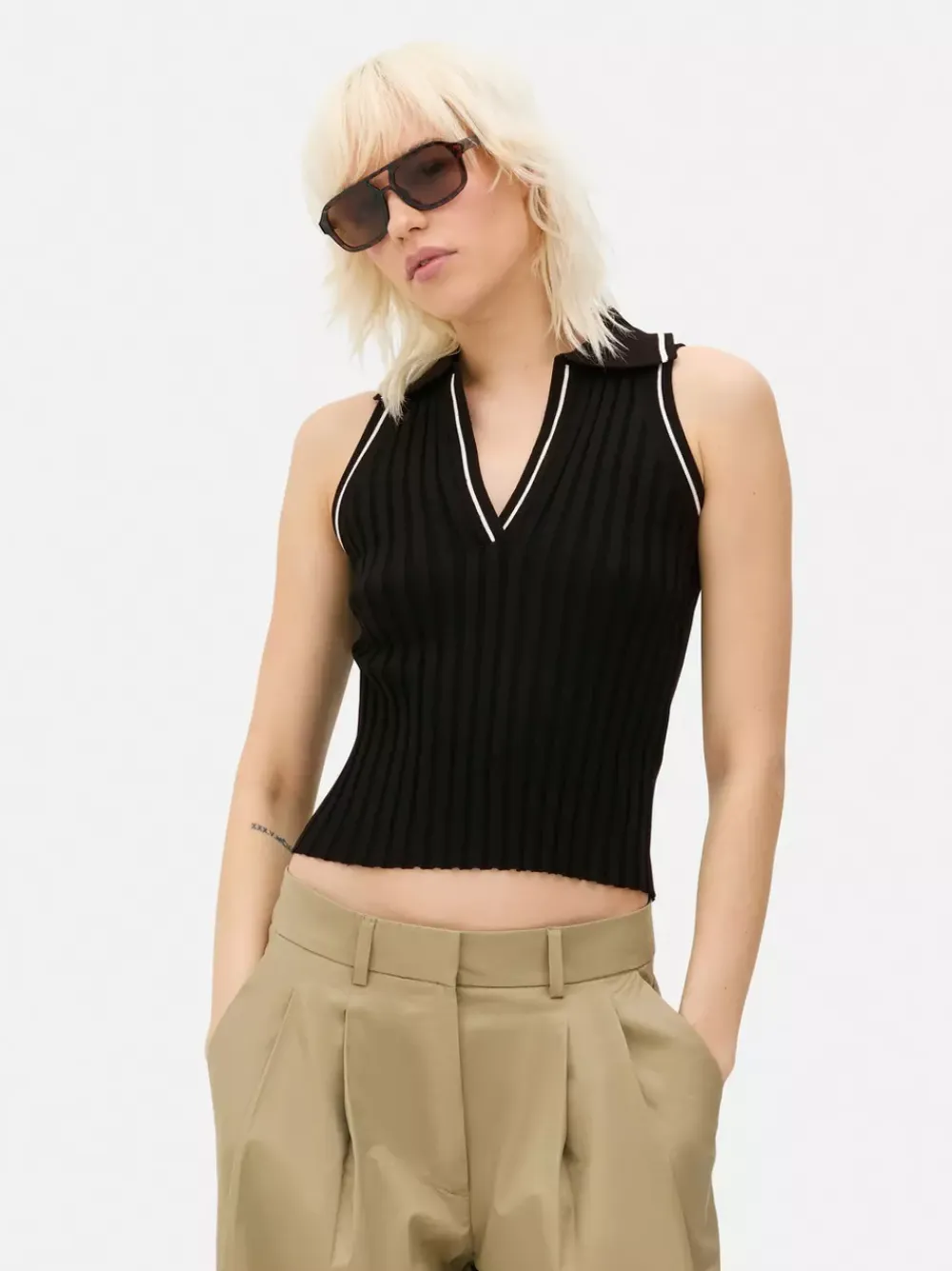 Primark Topy I T-Shirty<Prążkowana koszulka polo bez rękawów
