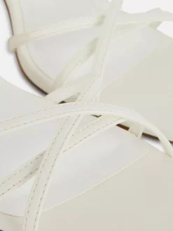 Primark Szpilki<Sandały z paskami na krzyż na klockowym obcasie