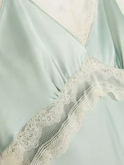 Primark Halki I Koszulki Na Ramiączkach<Satynowa koszula nocna z koronką