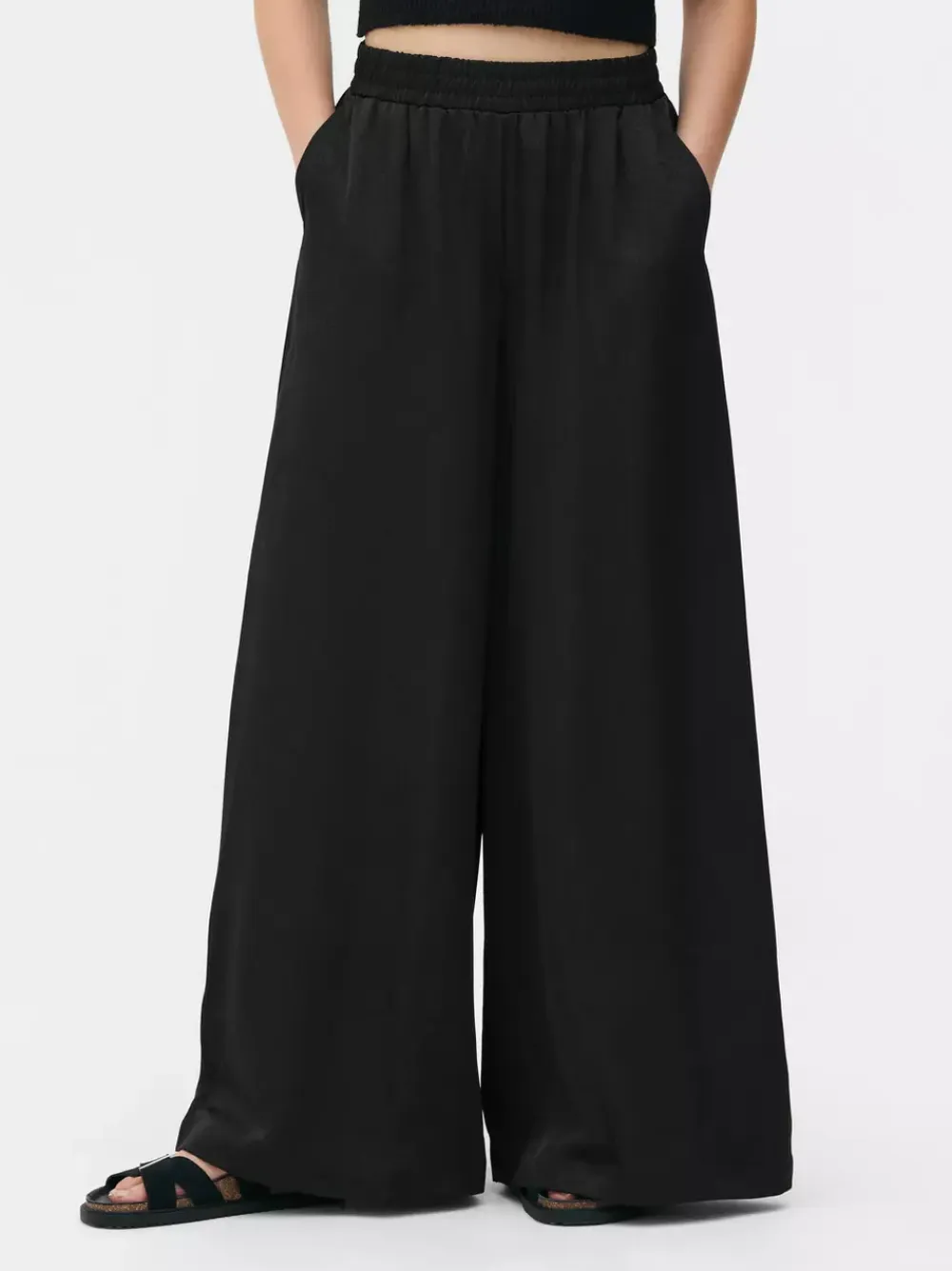 Primark Spodnie I Legginsy<Satynowe spodnie z szeroką nogawką The Edit