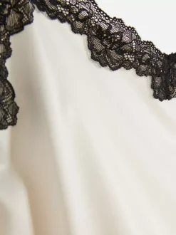 Primark Góry Od Piżamy<Satynowy top od piżamy na ramiączkach z koronką