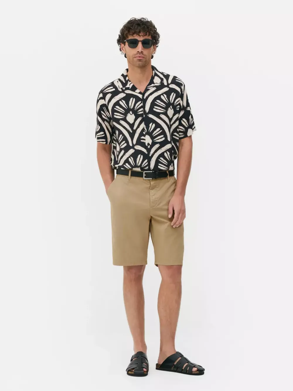 Primark Szorty<Spodenki chinosy z rozporkiem na guziki