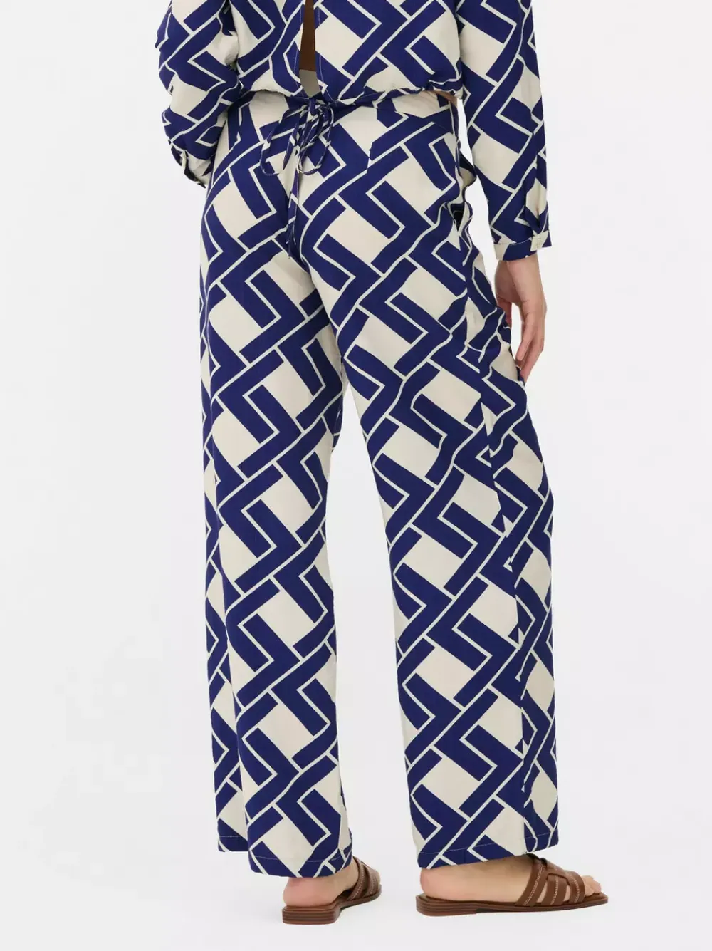 Primark Spodnie I Legginsy<Spodnie z szeroką nogawką i abstrakcyjnym wzorem