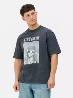 Primark Topy I T-Shirty<T-Shirt z nadrukiem Kurta Cobaina i efektem sprania