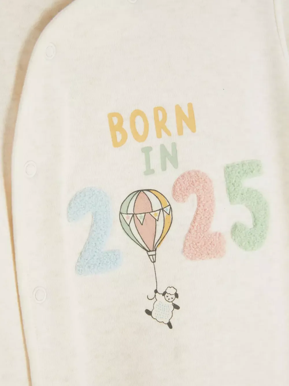 Primark Kaftaniki I Śpioszki<Tuftowane śpioszki z napisem Born in 2025